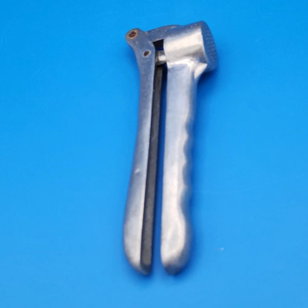 Vintage Aluminum Brevettato Garlic Press‎ Made in Italy
